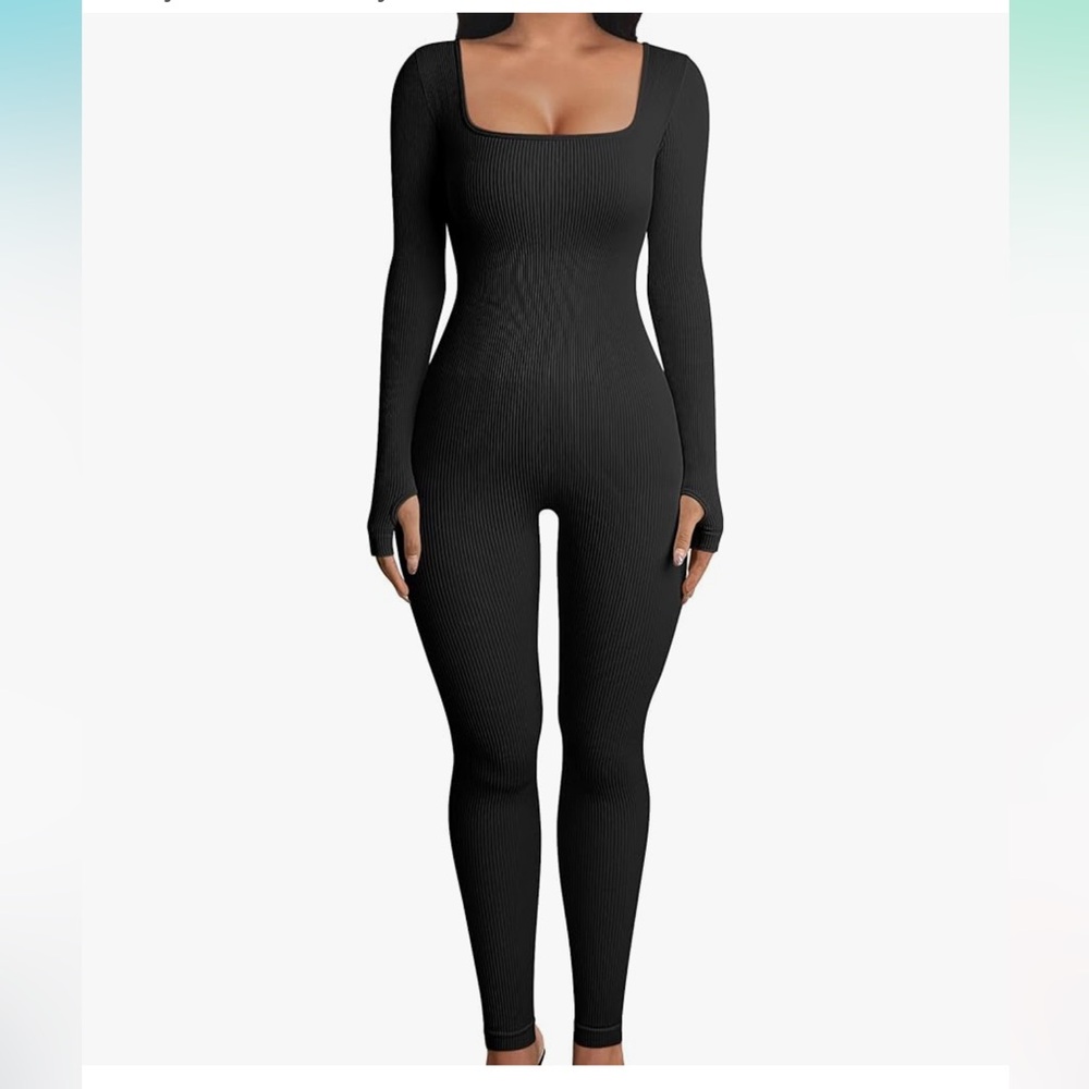 *NEVER WORN* Black Ribbed Long Sleeve Jumpsuit